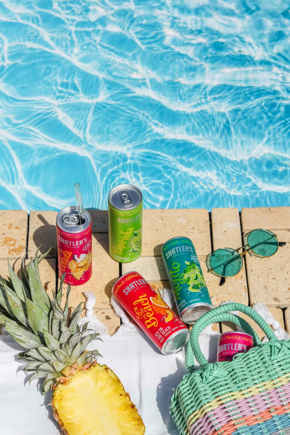 Poolside picnic refreshments